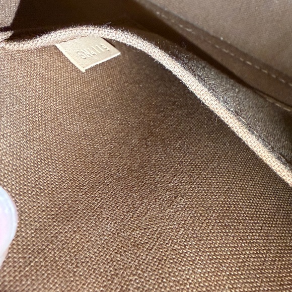 Louis Vuitton Alma Handbag with Strap and box accessories - Picture 8 of 9